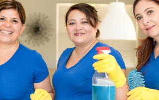 Training in Spanish for professional cleaning staff