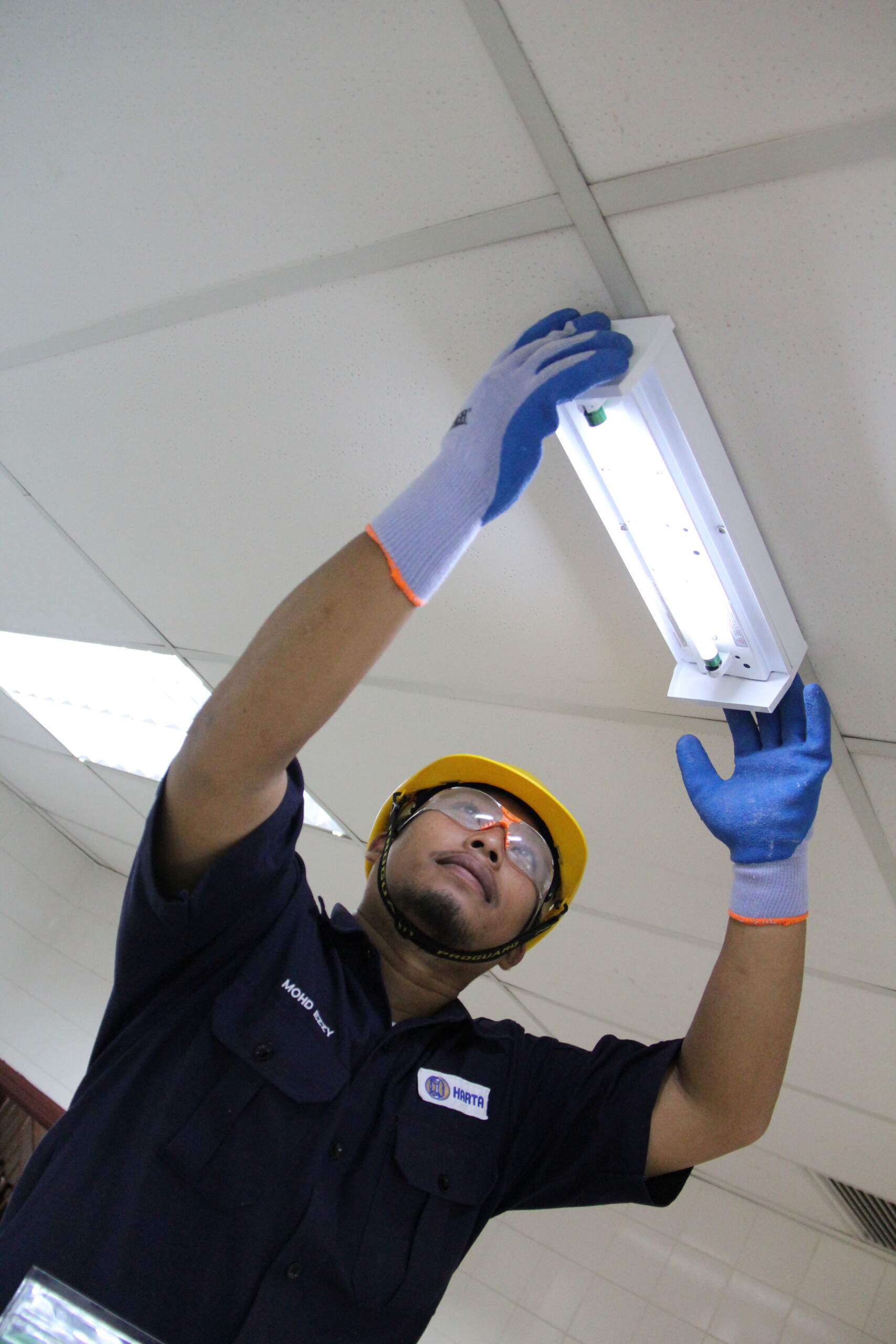 18.Cleaning & Maintain Lamp