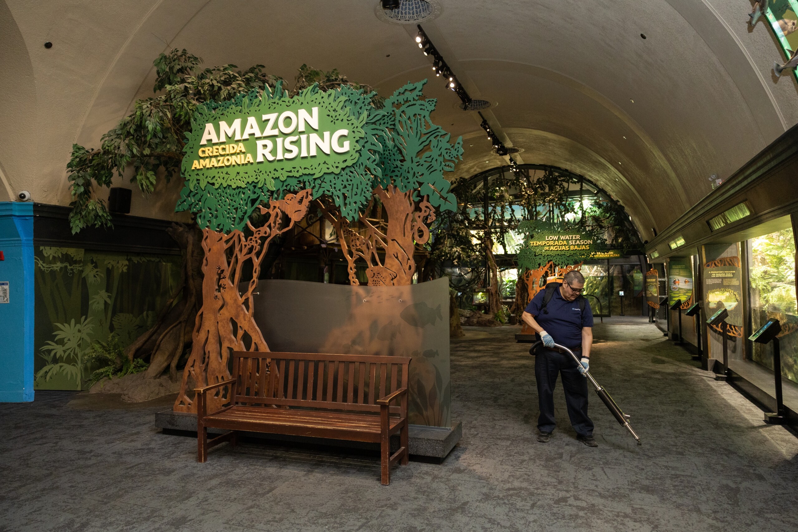 Shedd Crescent- Amazon_5517